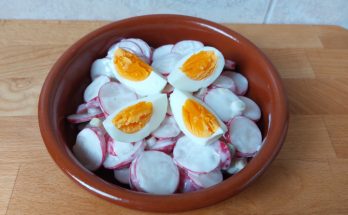 majonézes reteksaláta tojással